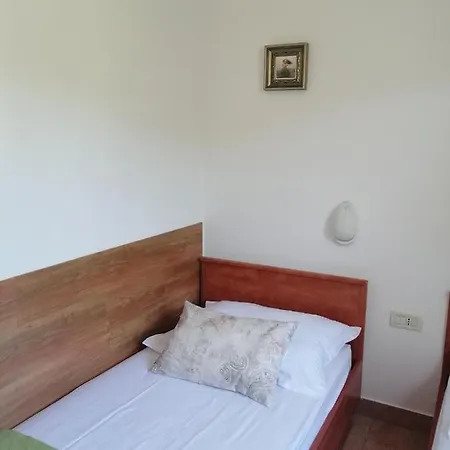 Solentia * Nečujam
